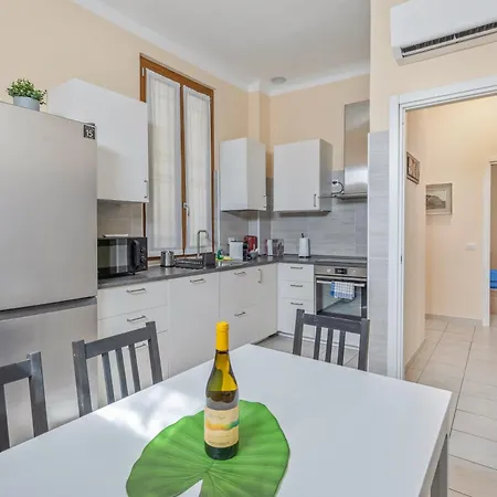 Large Milano 3bdr 4 Baths San Siro Apartment
