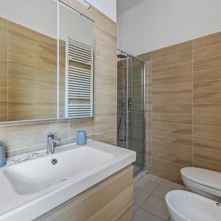 Apartment Large Milano 3bdr 4 Baths San Siro *