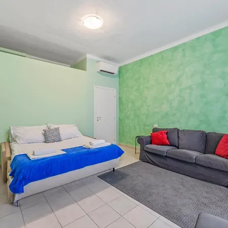 Large Milano 3bdr 4 Baths San Siro * Cesano Boscone